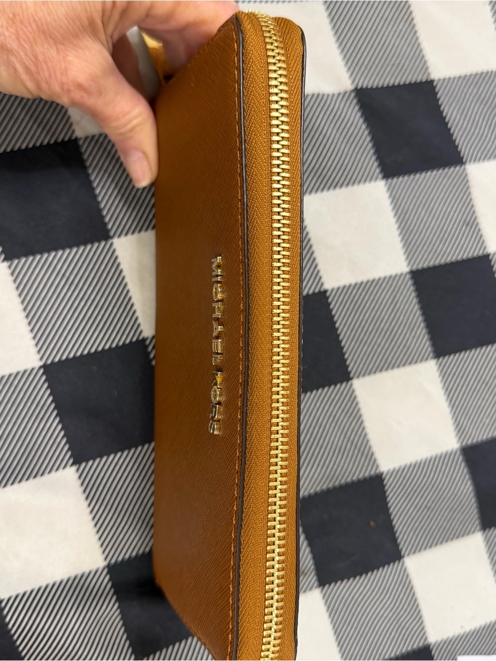 Michael Kors Saffiano Wallet in Caramel Brown with Gold Hardware - Picture 8 of 10